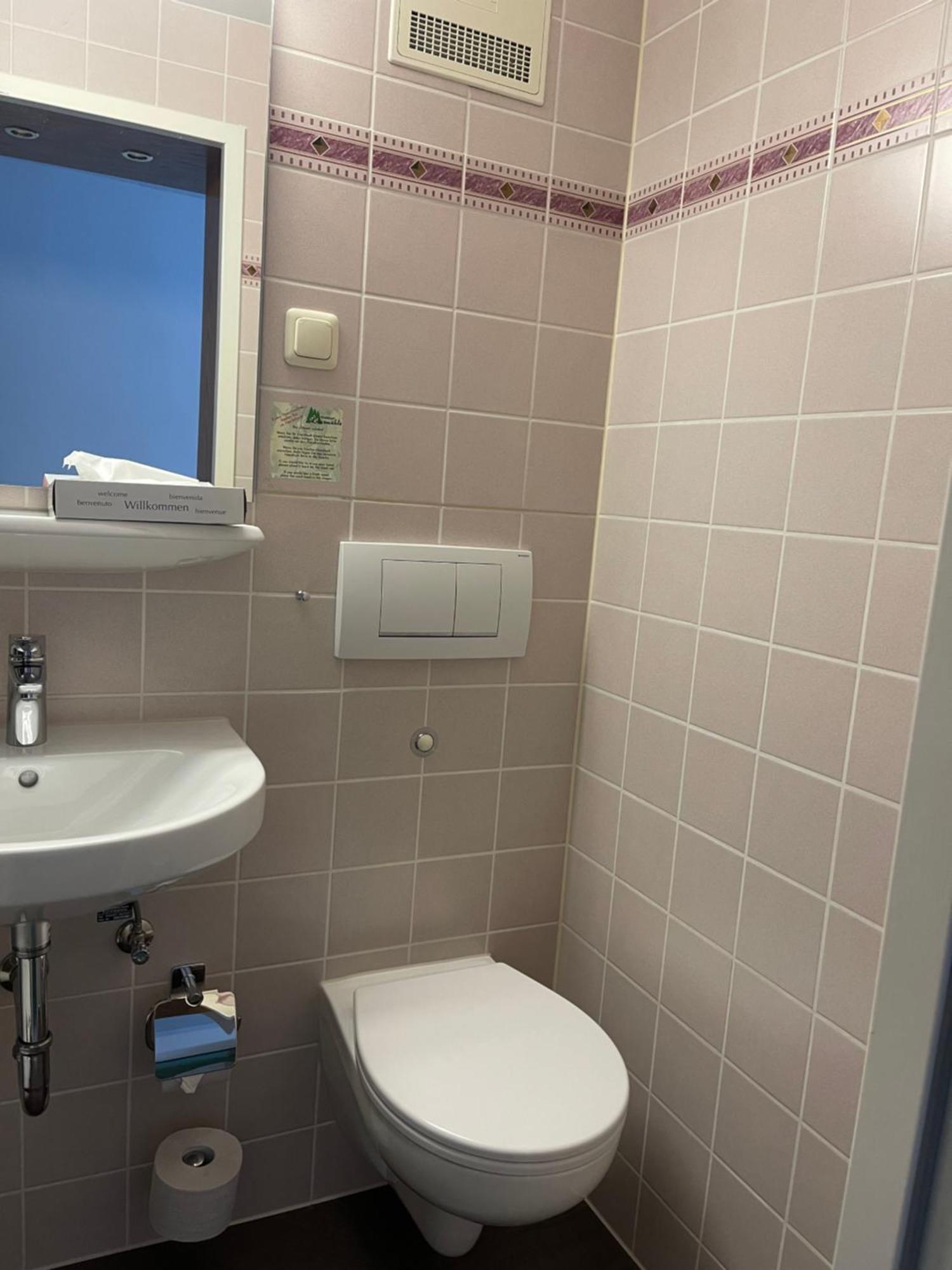 Waldhotel Linzmuehle Kahla  Εξωτερικό φωτογραφία